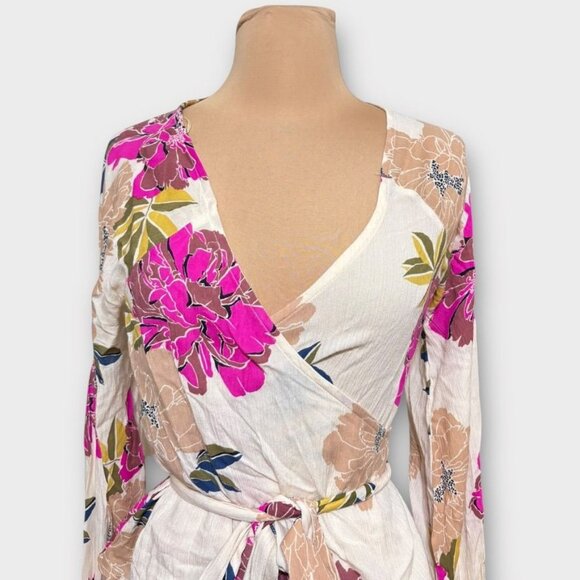 NEW Printed Floral Wrap Blouse Small CREAM MULTICOLOR Boho Pink Billabong NWT - Picture 5 of 10